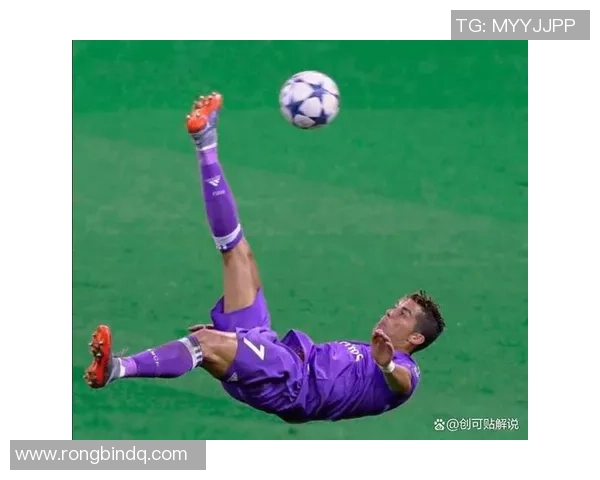 足球巨星进球超然展现非凡实力震撼绿茵场掀起无限热潮